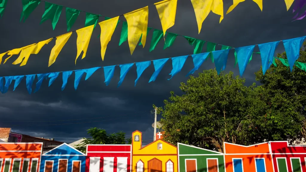 Um pais inteiro voltado para uma festa que envolve muita alegria e dedicação